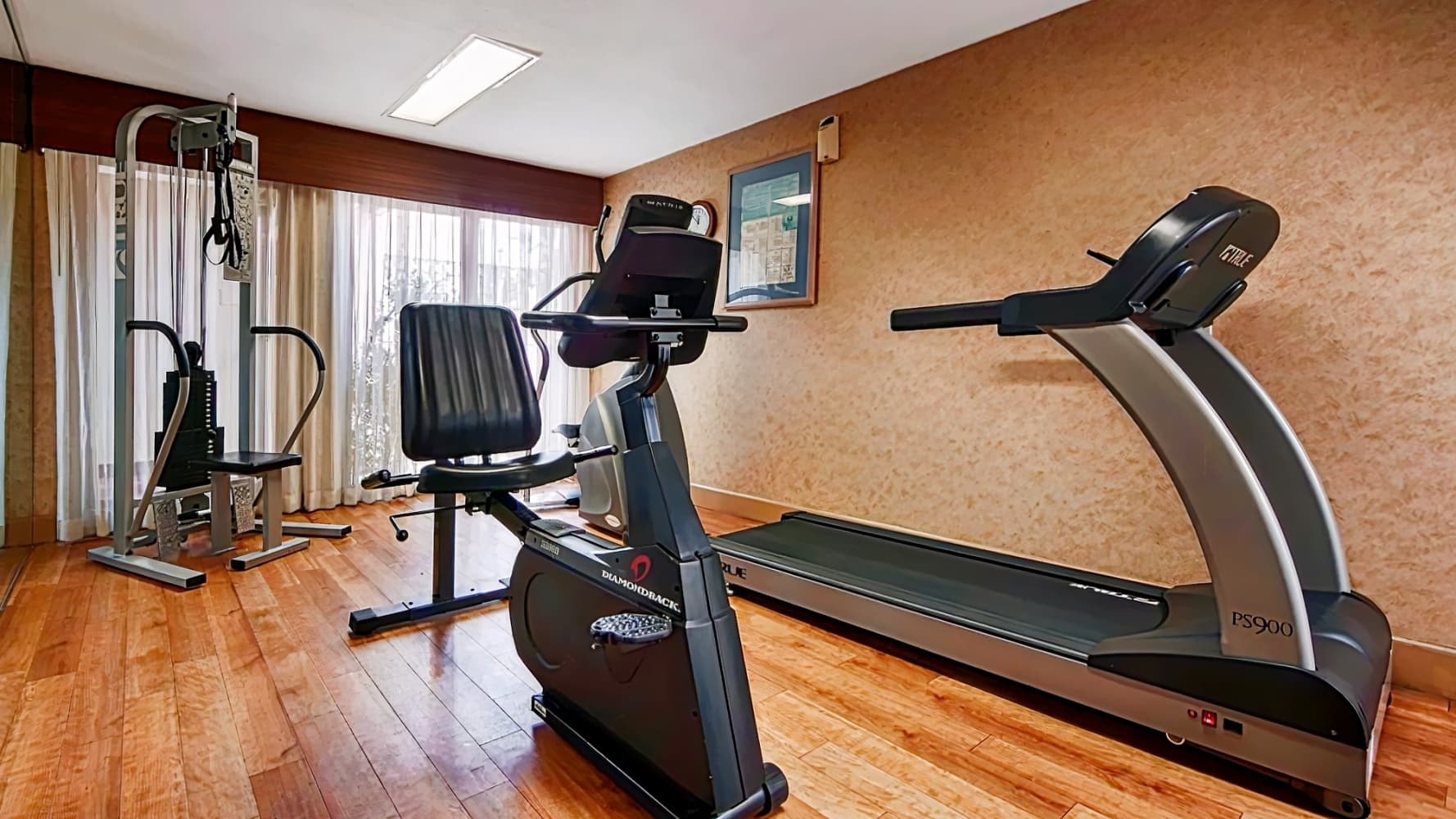 Best Western Royal Palace Inn and Suites LA