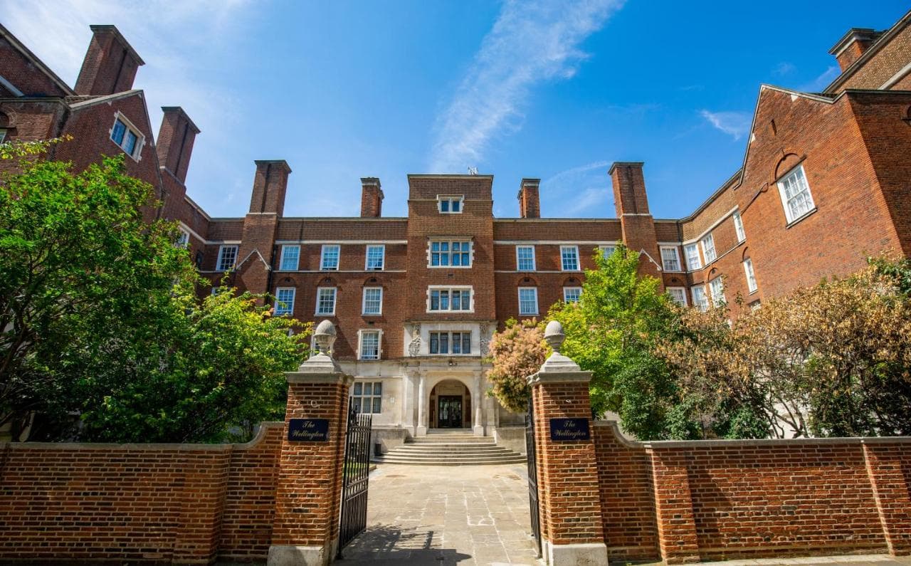 The Wellington by Blue Orchid Hospitality