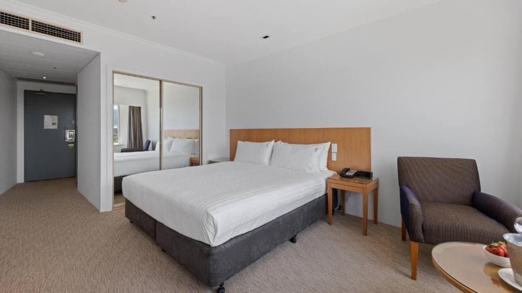 Holiday Inn Sydney Potts Point