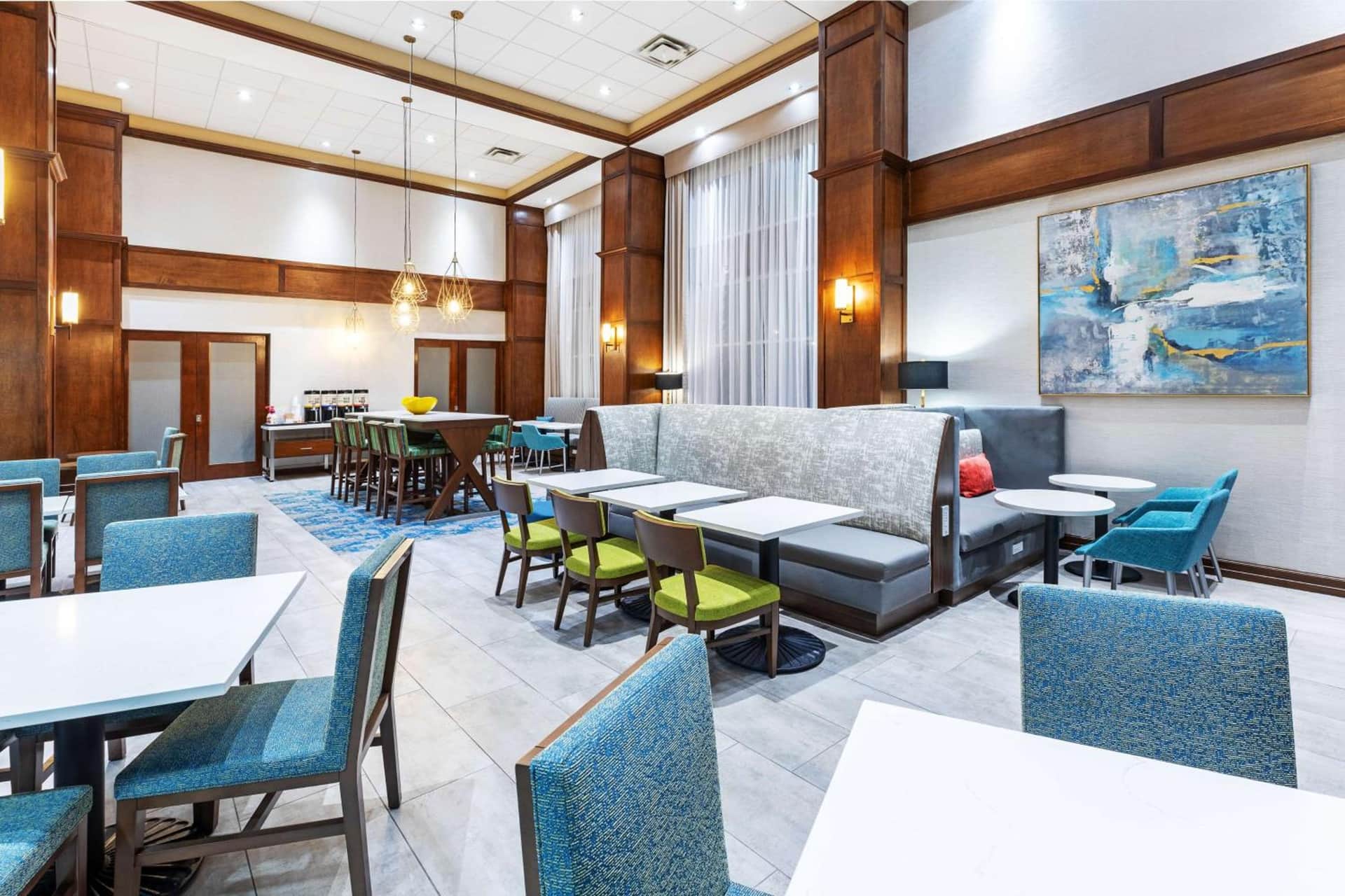 Hampton Inn and Suites Houston Central