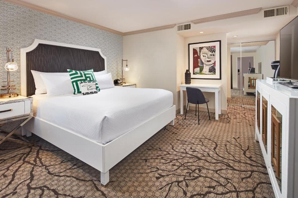 Carlyle Inn