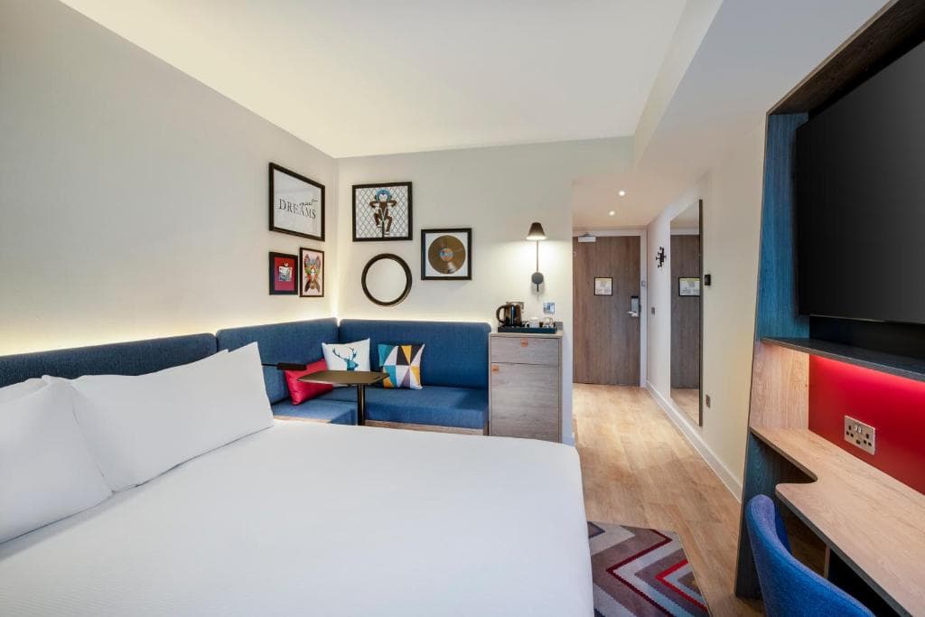 Hampton by Hilton London City