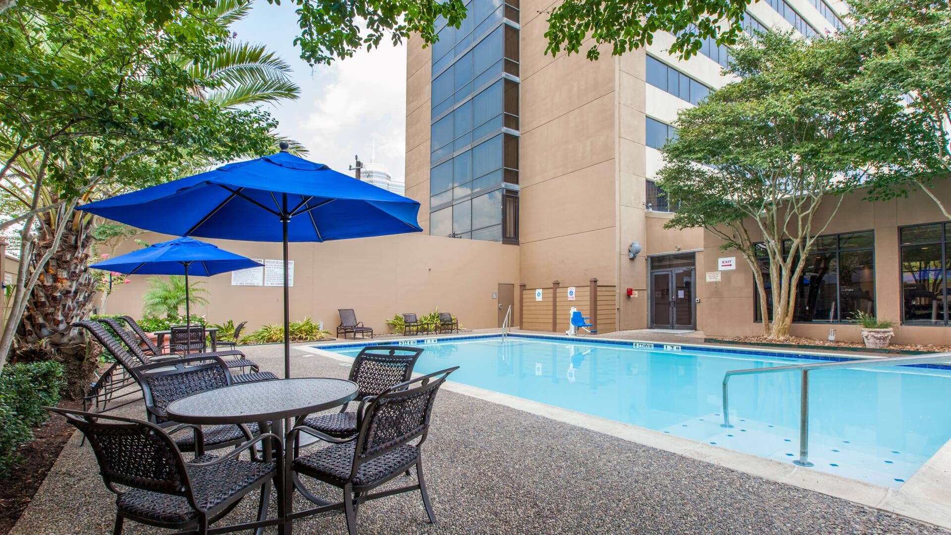 Doubletree By Hilton Houston Medical Center Hotel & Suites