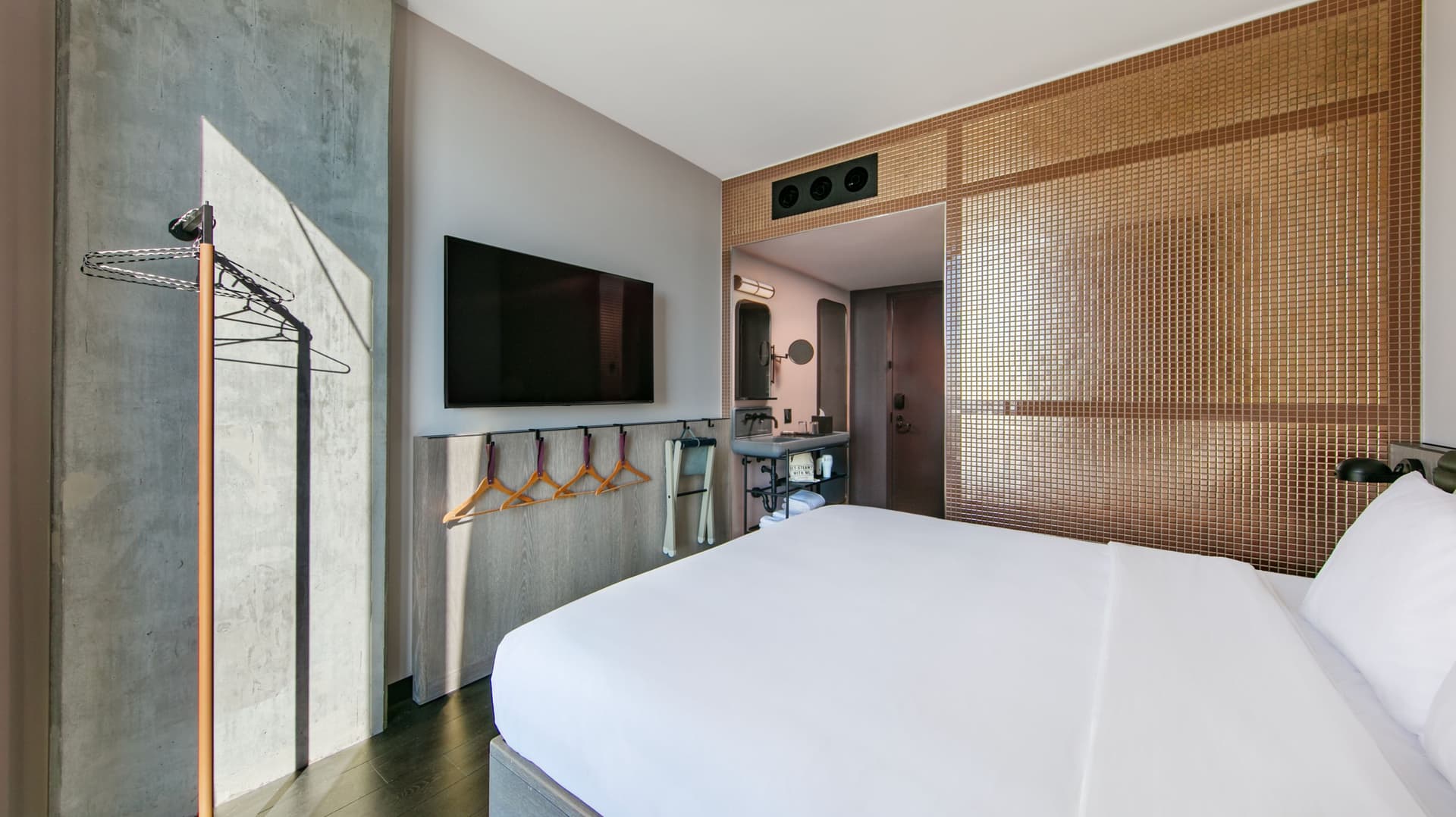 Moxy Downtown Los Angeles
