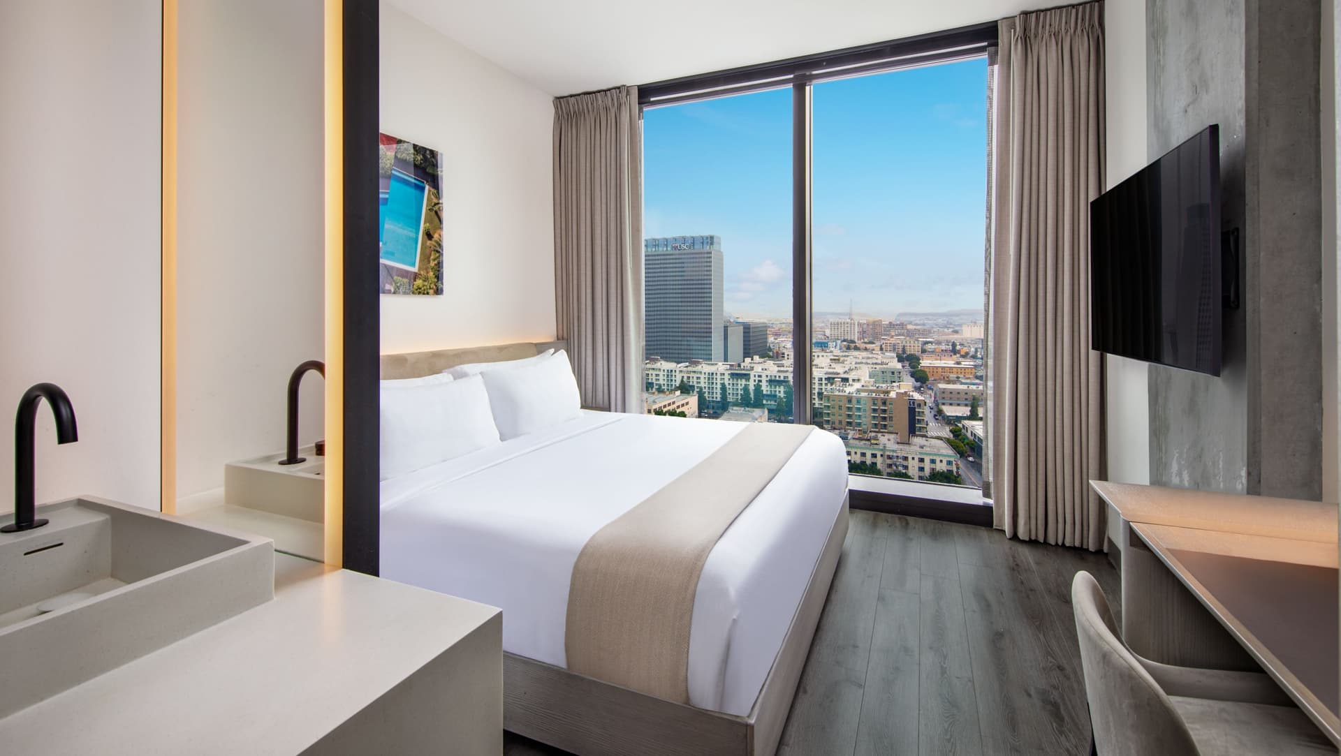 AC Hotel by Marriott Downtown Los Angeles