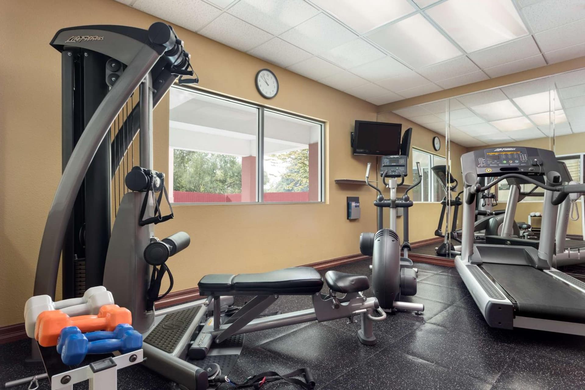 Sonesta Essential IAH Airport JFK Boulevard - Newly Renovated