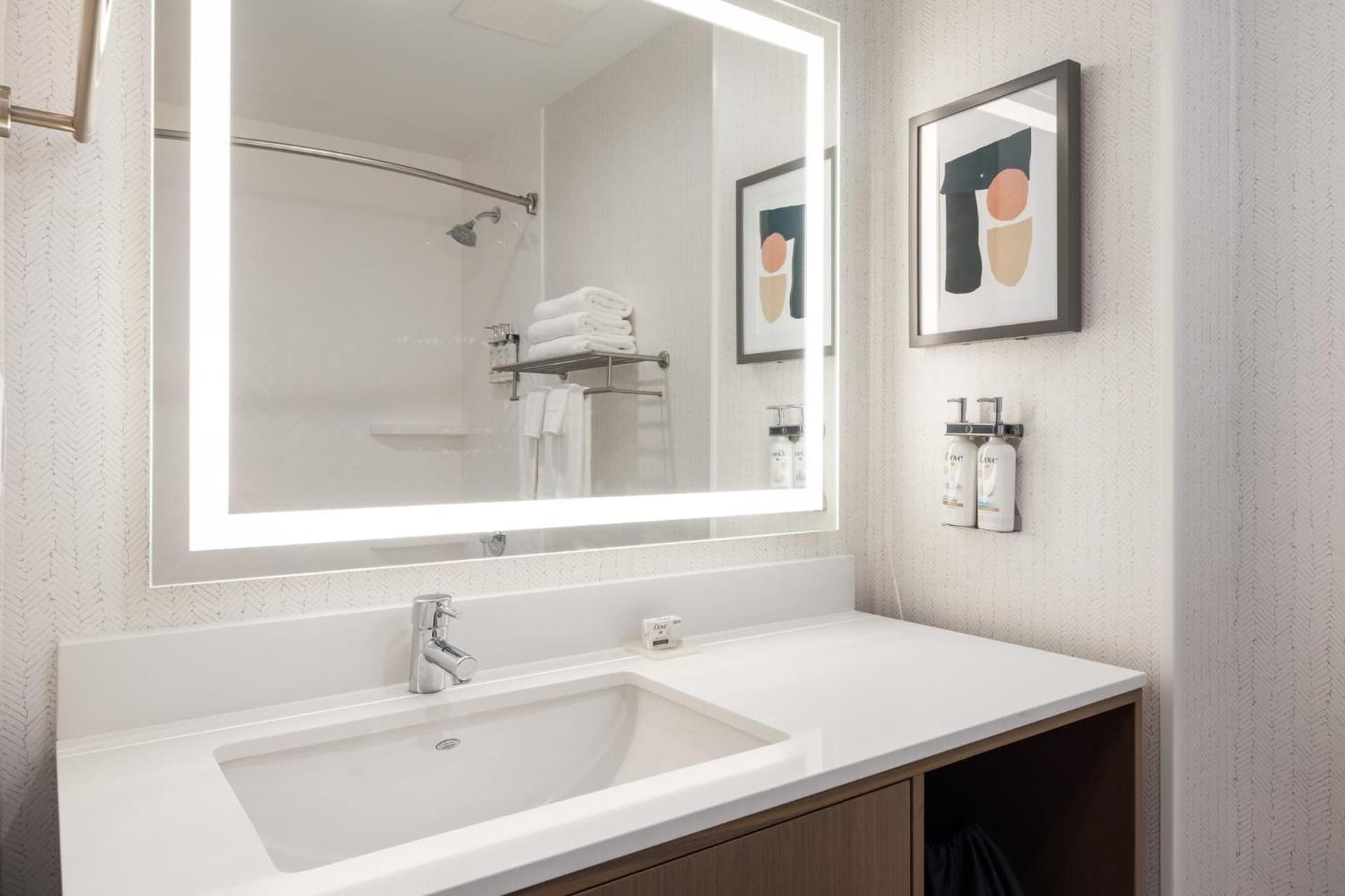Holiday Inn & Suites Monterey Park Los Angeles, an IHG Hotel