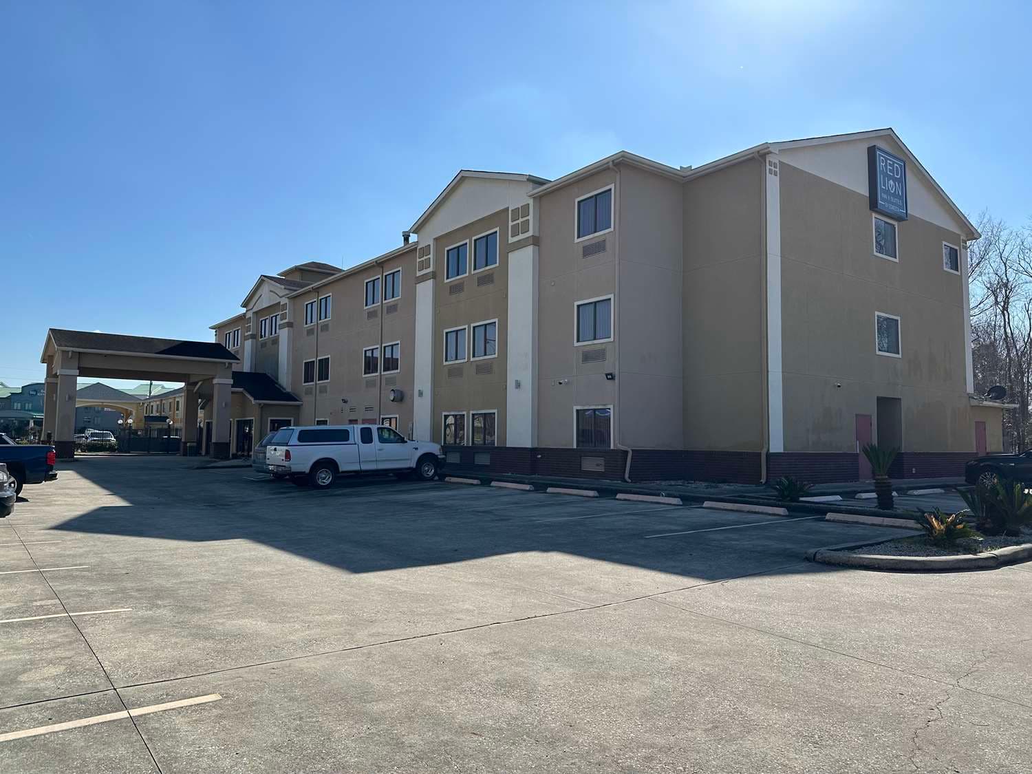 Red Lion Inn & Suites IAH Airport East