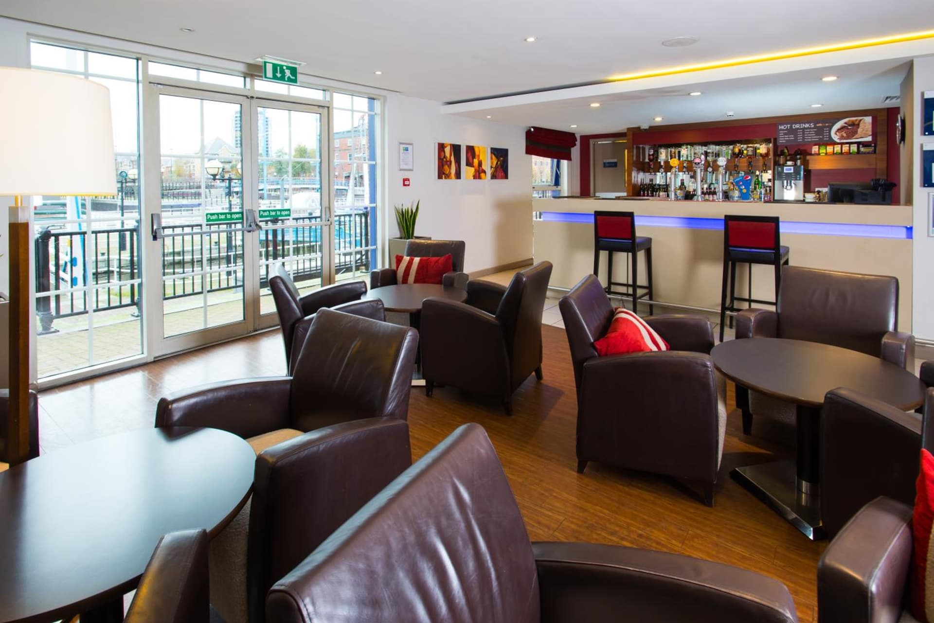 Holiday Inn Express Manchester - Salford Quays by IHG