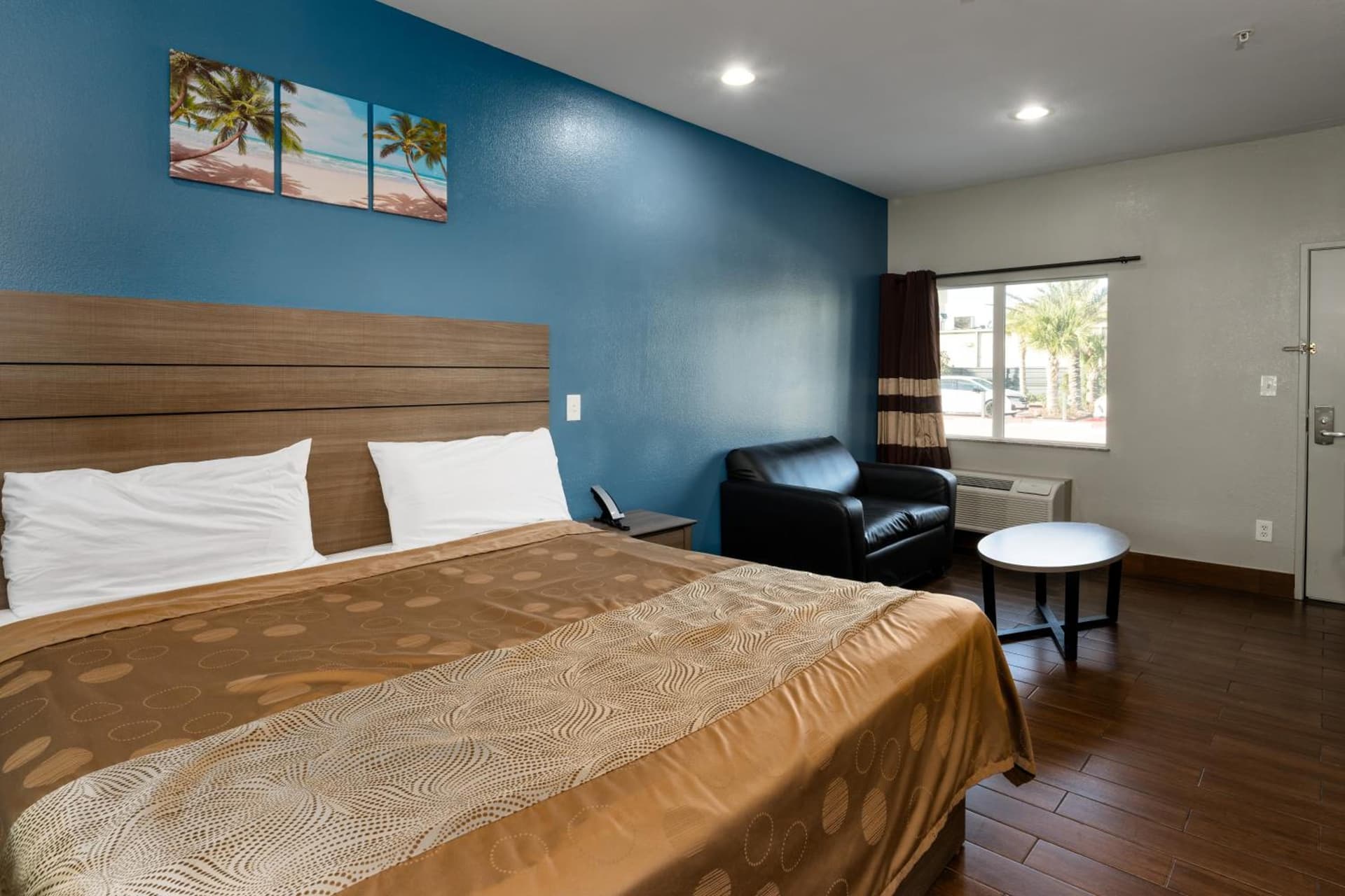 Moonlight Suites - Houston/George Bush Int'l Airport