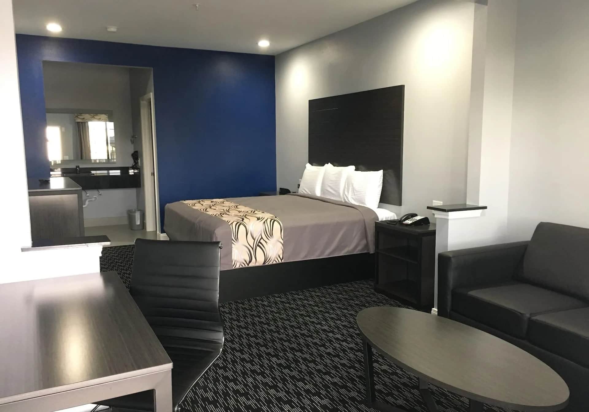 Platinum Inn and Suites