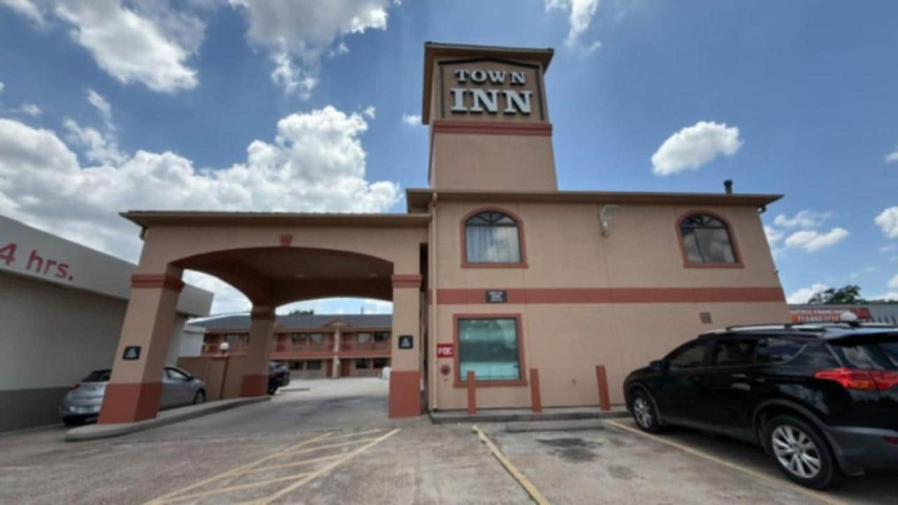 Town Inn