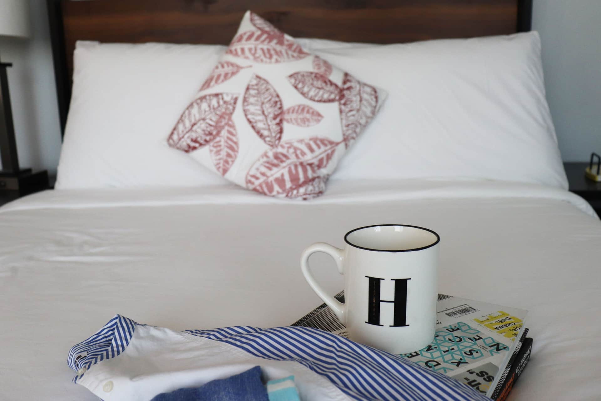 Hometel Suites