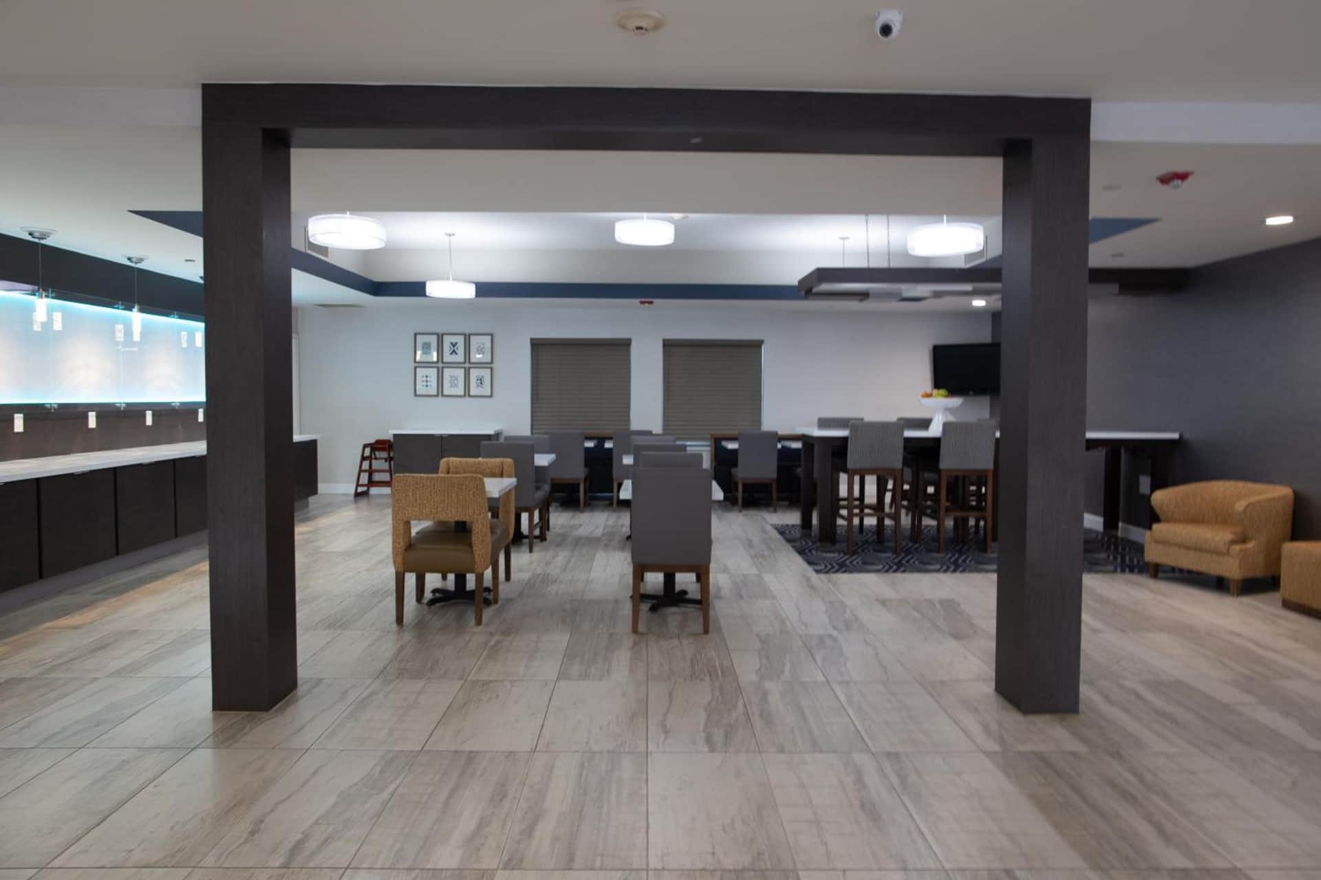 La Quinta Inn & Suites by Wyndham Houston East at Normandy